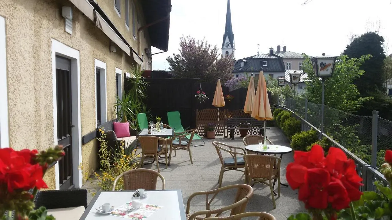 Hotel Pension Lindenhof Prien 2*,